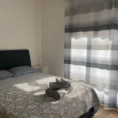 Monolocale Con Terrazzo Apartamento Modena