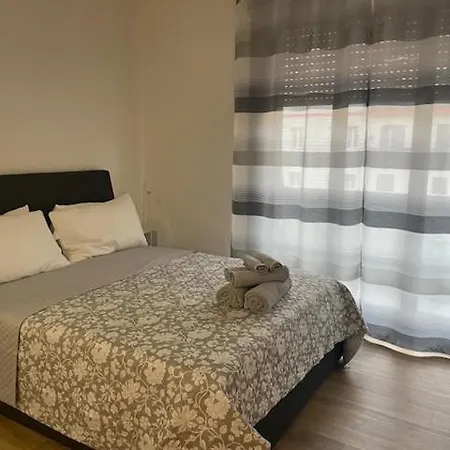 Apartamento Monolocale Con Terrazzo *
